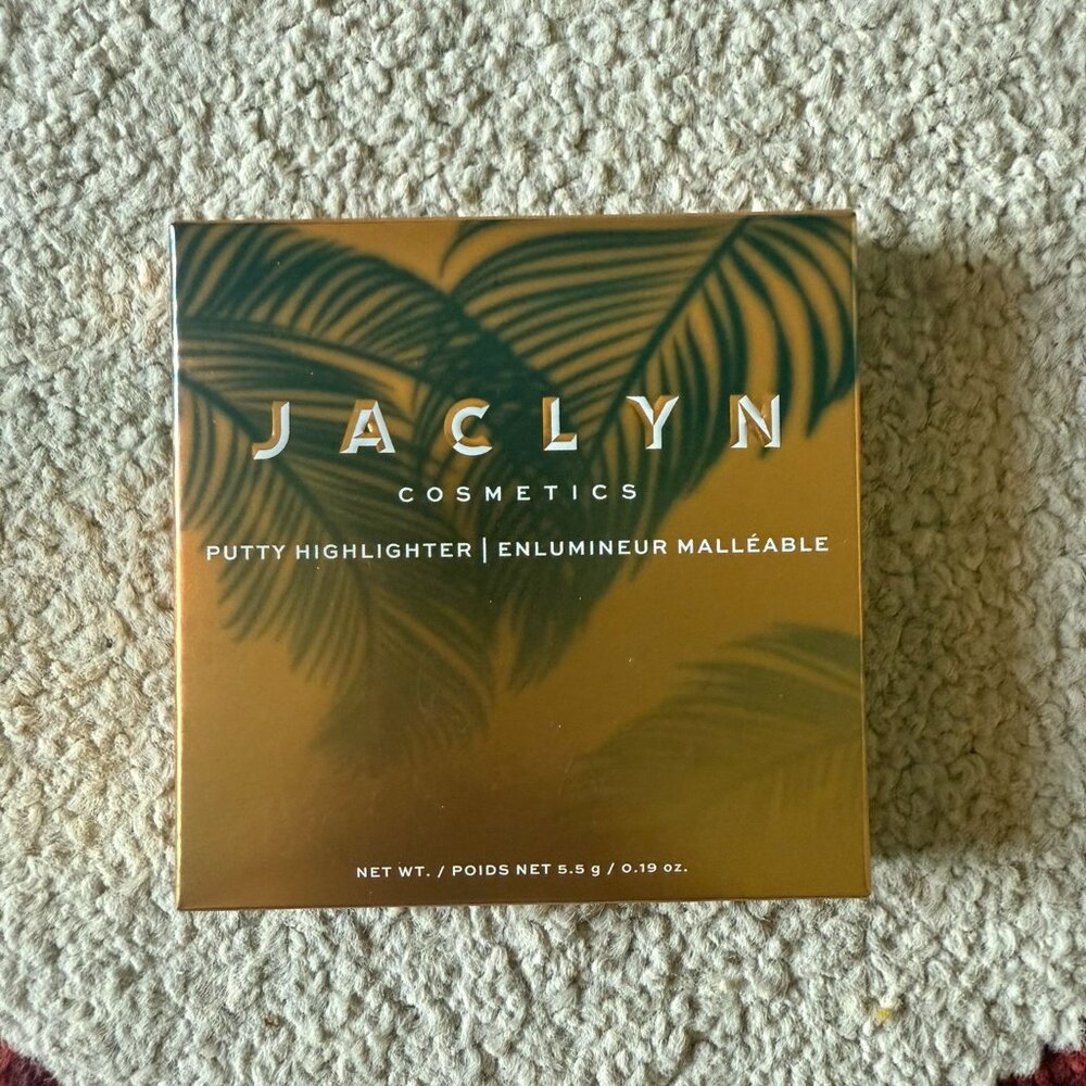Jaclyn Cosmetics Putty Highlighter in shade "Glazed Out"